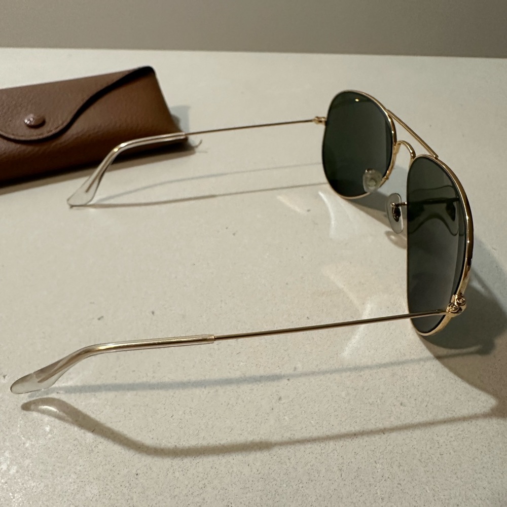 Ray-Ban Classic Aviators - Gold frame/green lenses. - Picture 7 of 12
